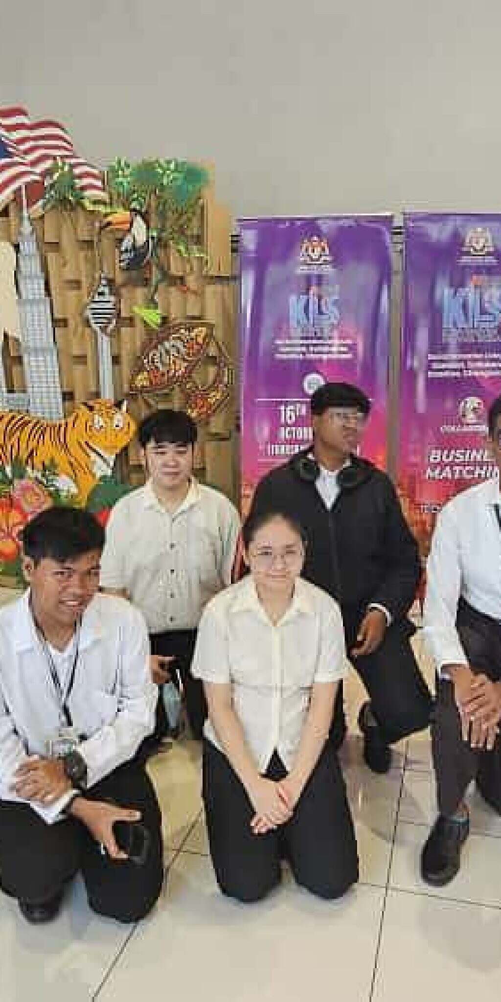 WhatsApp Image 2025-10-16 at 09.25.47