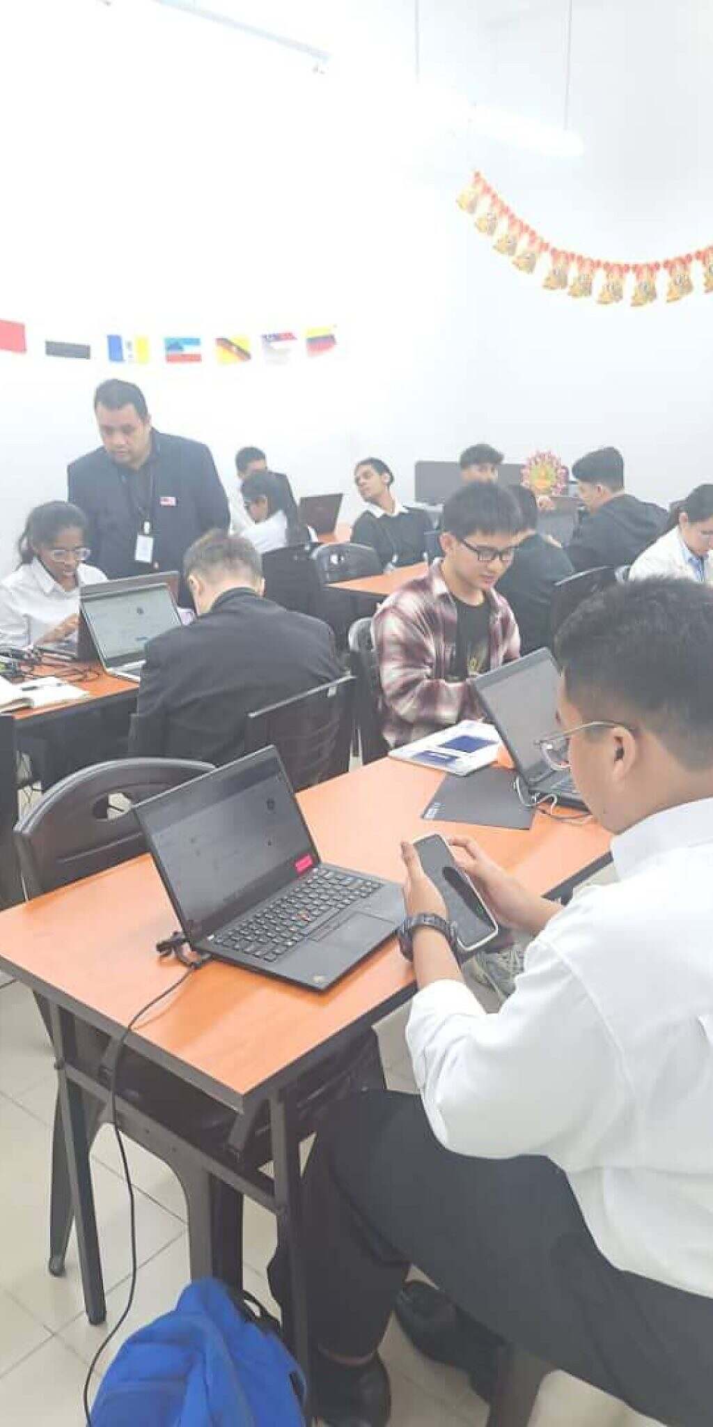 WhatsApp Image 2025-10-29 at 15.45.44 (2)